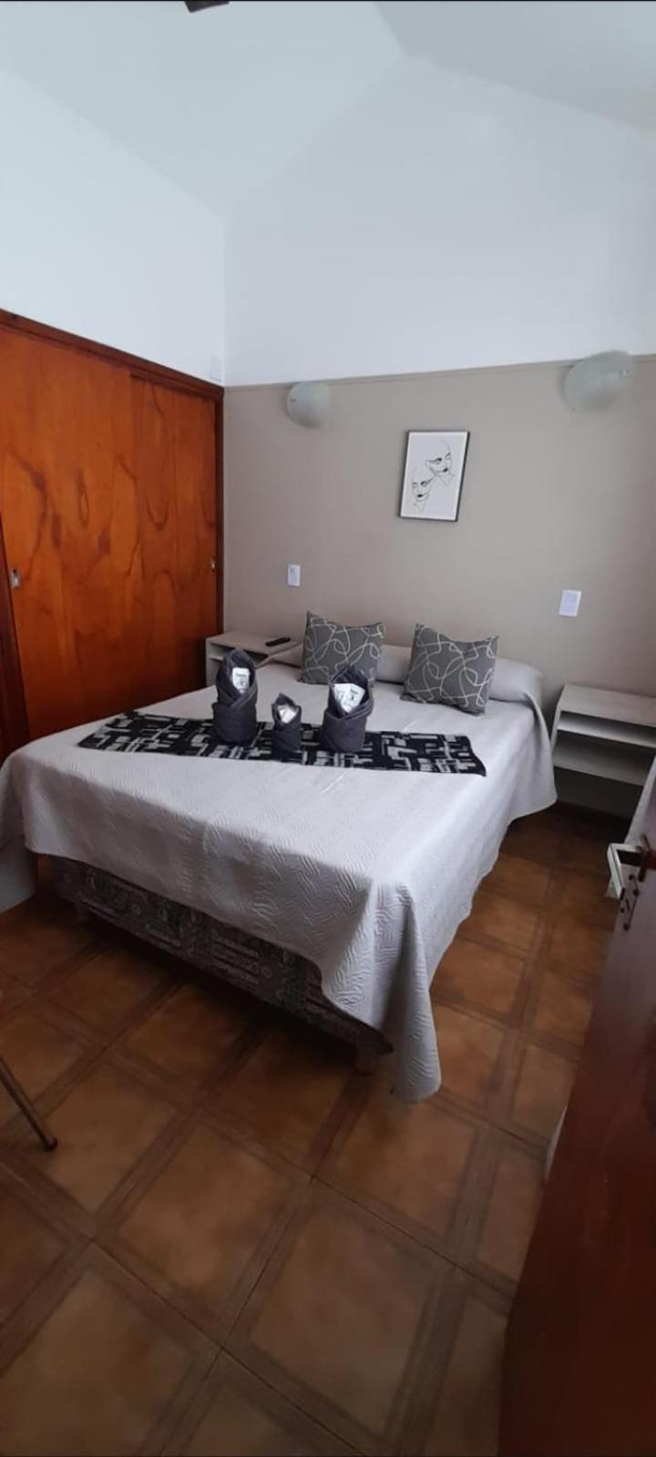 Hotel Sebari 2*